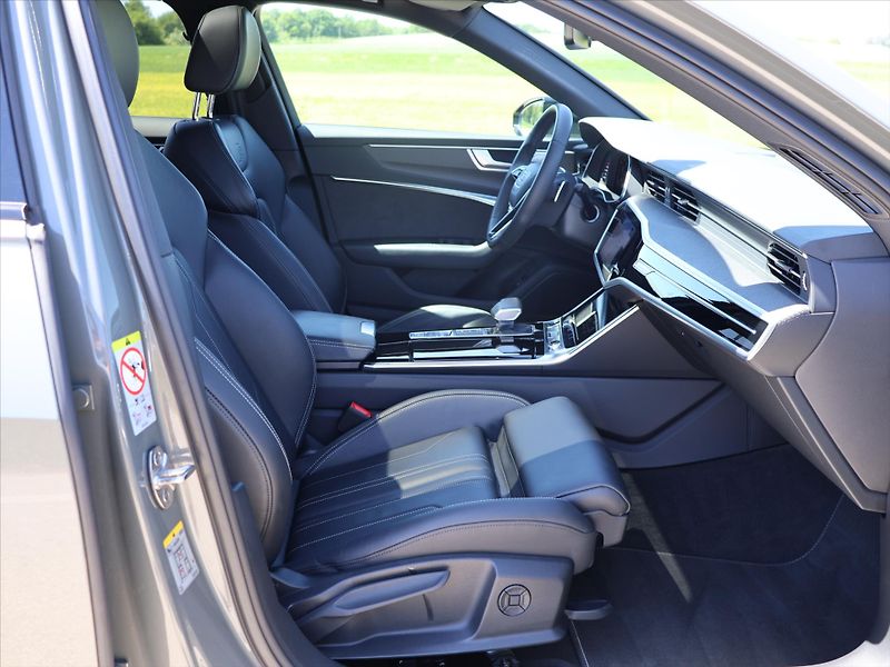 Audi A6 Avant 2,0 40 TDI Quattro S-Lin - fotka 13 z 41