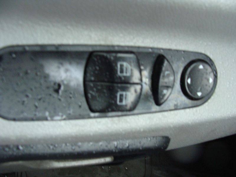 Volkswagen Crafter 2.5 TDi, 80 kW, klima, tažné - fotka 20 z 25
