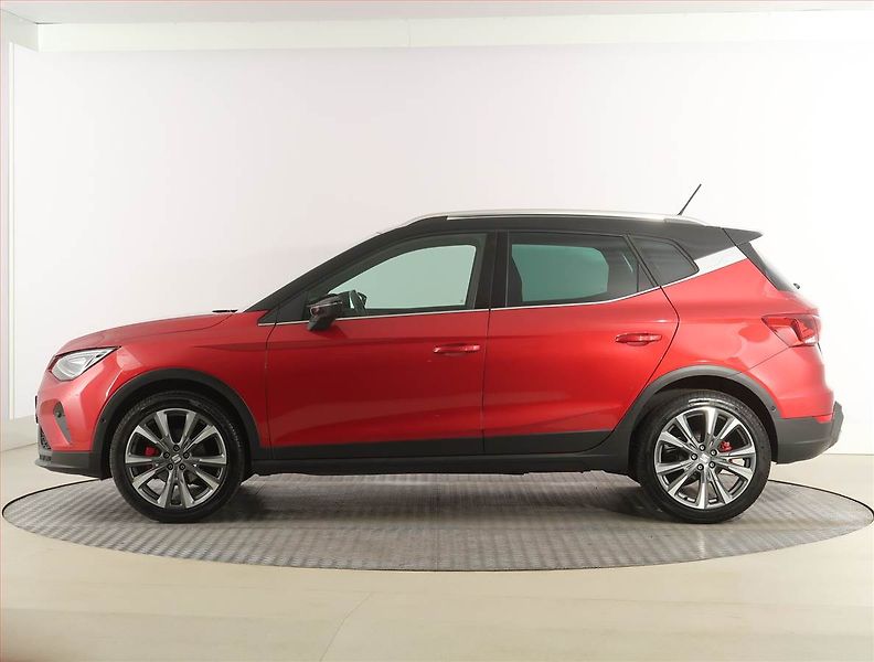Seat Arona (2025) FR 1.0 TSI - fotka 3 z 21