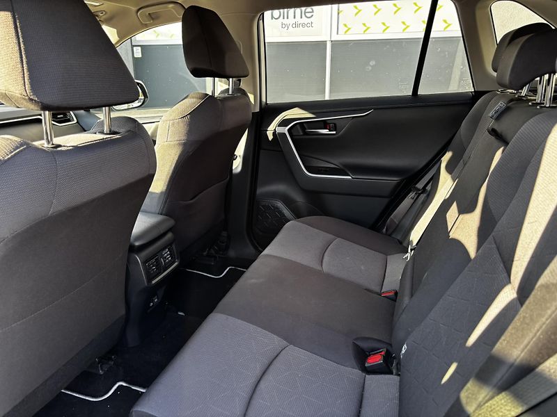 Toyota RAV4 (2024) Comfort 2.5 Hybrid (160 kW) - fotka 12 z 13