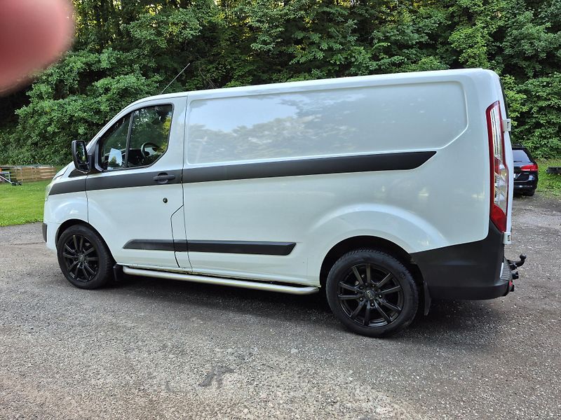 Ford Transit Custom (2013) 2.2Tdci 92Kw L1H1 klima - fotka 3 z 24