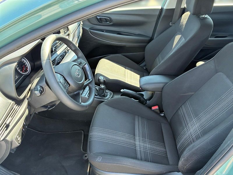 Hyundai Bayon (2024) COMFORT CLUB 1.2i 62kW CZ DPH - fotka 7 z 11