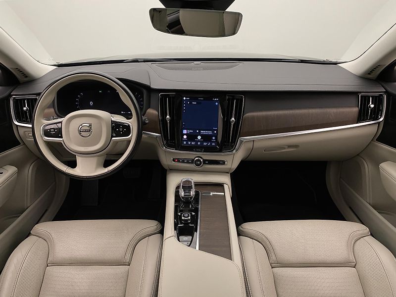 Volvo V90 B4 AWD BRIGHT PLUS AUT CZ - fotka 2 z 60