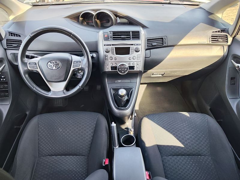 Toyota Verso 1.8 VVT-i / 108kW - fotka 13 z 25