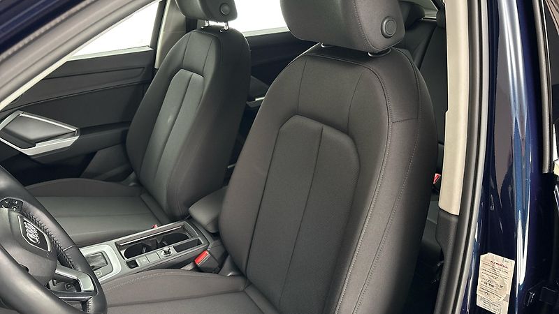 Audi Q3 2.0 35TDI S Tronic - fotka 15 z 24