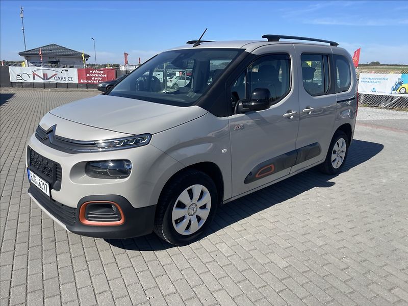 Citroën Berlingo 1,5 BlueHDi 96kw XTR Tažné Kli - fotka 1 z 35