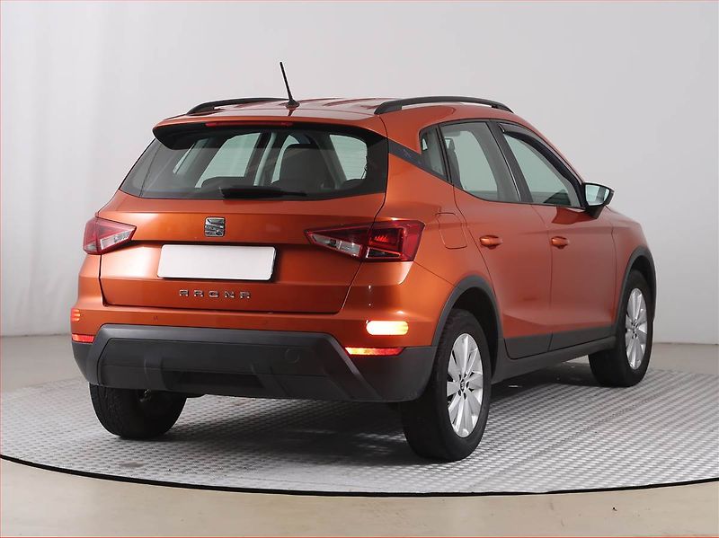Seat Arona (2018) 1.0 TSI, Serv.kniha, Tempomat - fotka 5 z 16