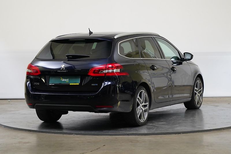 Peugeot 308 - fotka 2 z 29