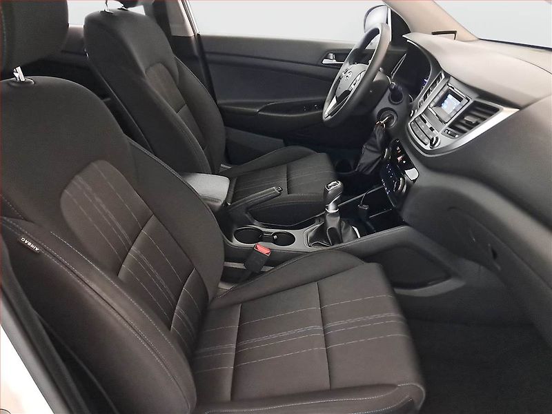Hyundai Tucson (2017) 1.6 GDI, Serv.kniha - fotka 9 z 16