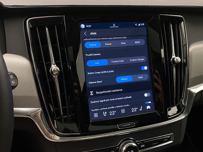 Volvo V90 T8 AWD RECHARGE DARK PLUS AUT - fotka 49 z 65