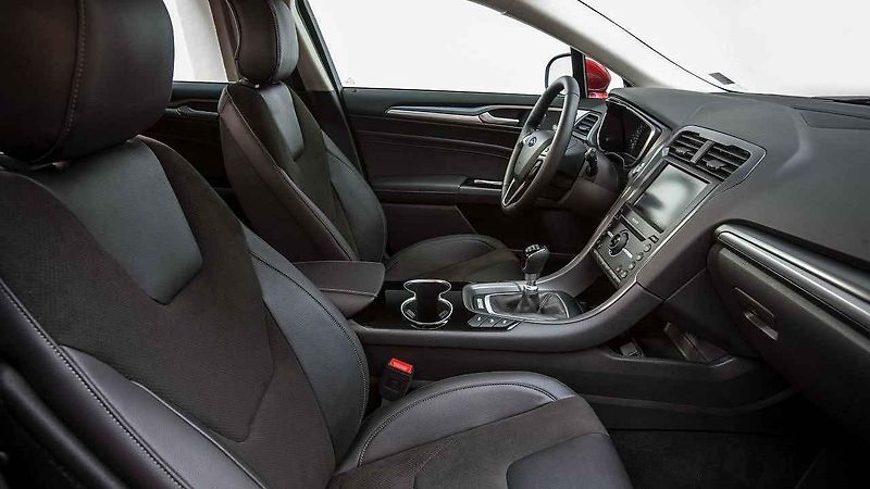Ford Mondeo.