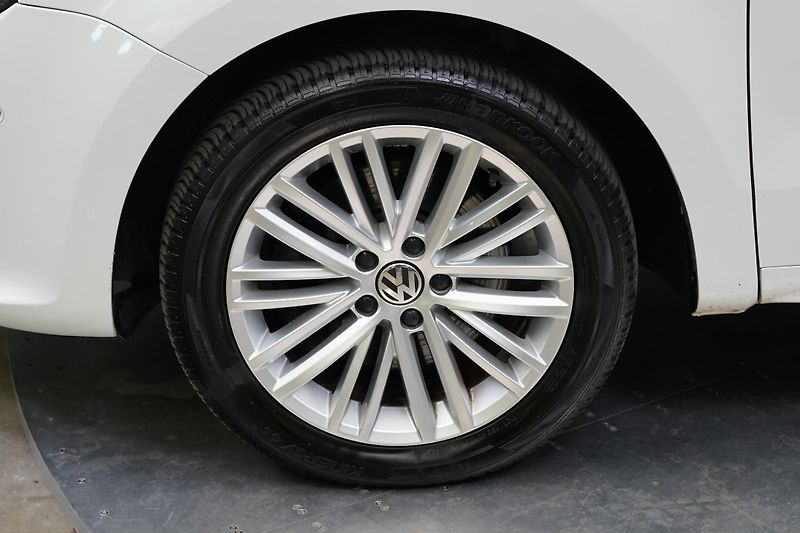Volkswagen Sharan - fotka 10 z 24