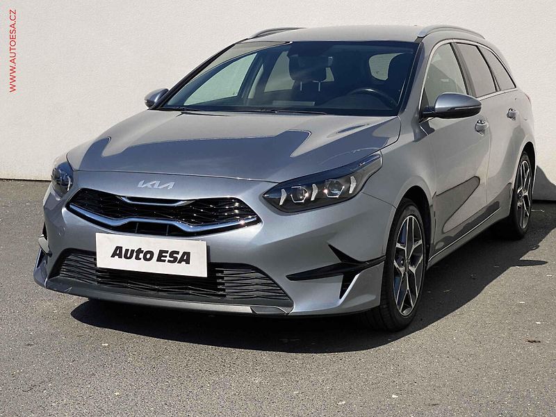 Kia Ceed (2023) 1.5 T-GDi SW, 1.maj,ČR, TOP - fotka 3 z 18