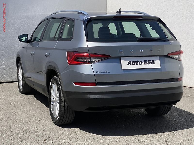 Škoda Kodiaq (2021) 1.5 TSi, Style, TZ, navi - fotka 6 z 17