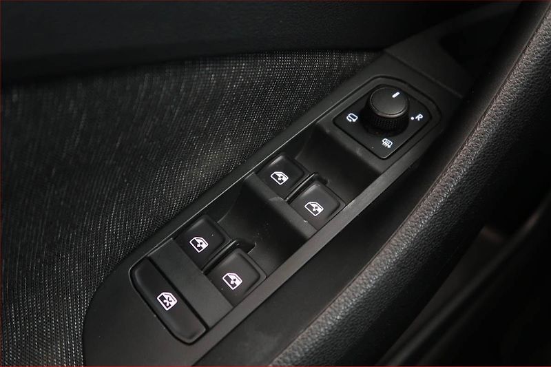 Škoda Scala (2019) 1.5 TSI, Automat, Serv.kniha - fotka 18 z 18