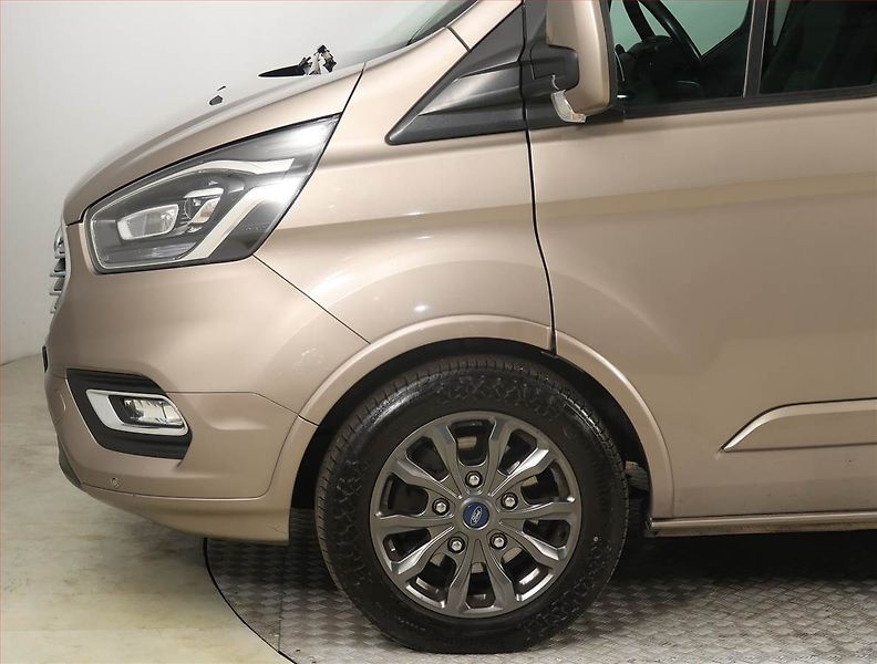 Ford Tourneo Custom (2019) 2.0 EcoBlue, ČR - fotka 15 z 24