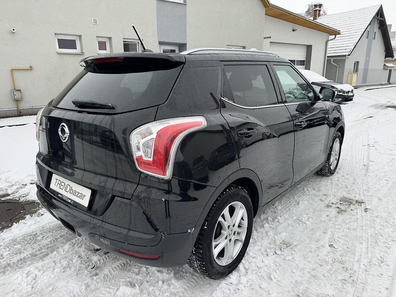 SsangYong Tivoli 1,6i 4x4 Automat - fotka 4 z 16