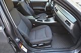 BMW Řada 3 (2008) 318i 105kW Touring / TAŽNÉ - náhled 11