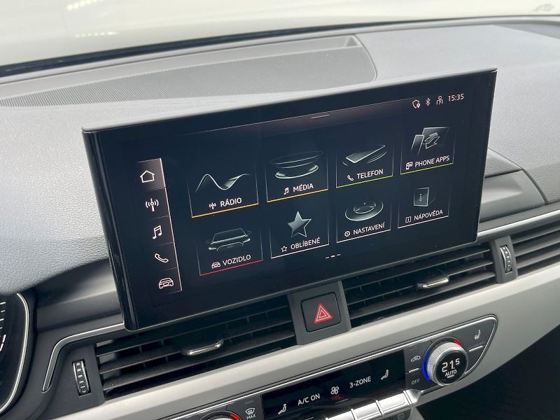 Audi A4 (2022) 2.0 35 TFSI 110 kW S-tronic S- - fotka 23 z 30