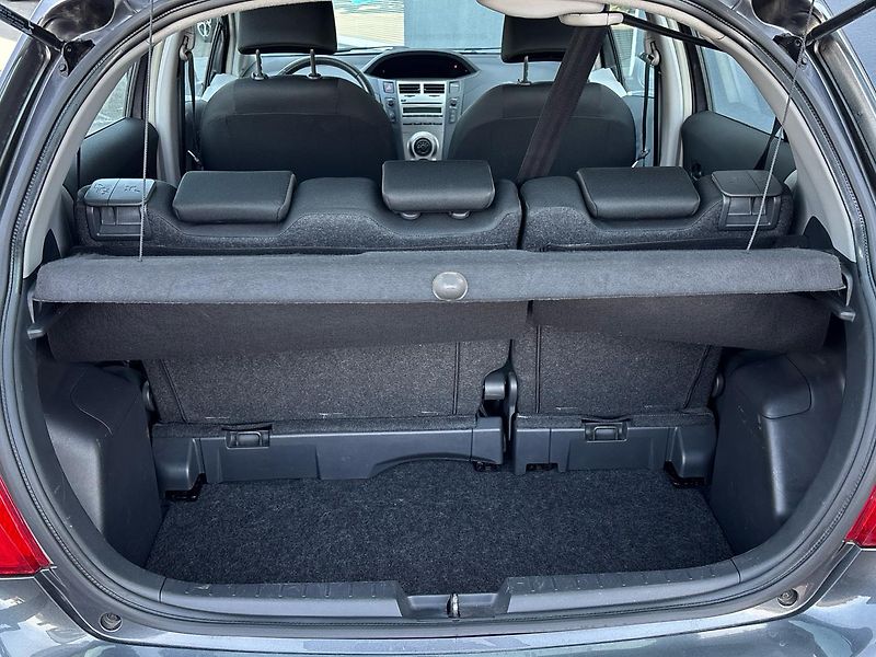 Toyota Yaris Hatchback - fotka 10 z 27