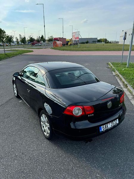 Volkswagen EOS (2008) - fotka 2 z 14