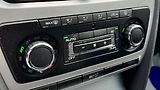 Škoda Octavia (2012) 2 FL COMBI 1.6 TDI DSG 2012 - náhled 22