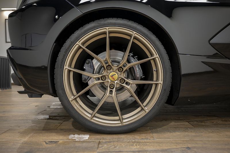 Chevrolet Corvette C8 Stingray Z51 Performance - fotka 20 z 23