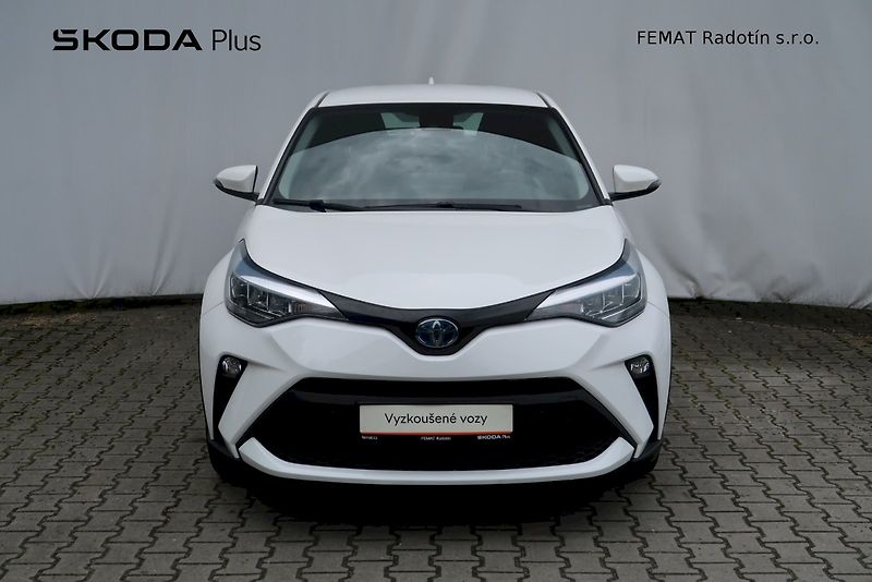 Toyota C-HR (2023) Comfort Business 1,8  Hybrid e - fotka 24 z 31