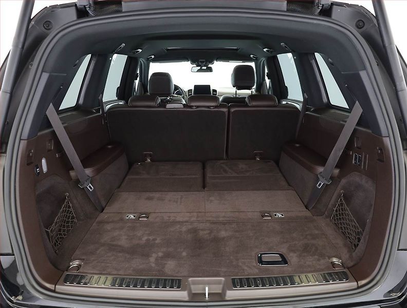 Mercedes-Benz GLS (2018) 400 4MATIC - fotka 20 z 25