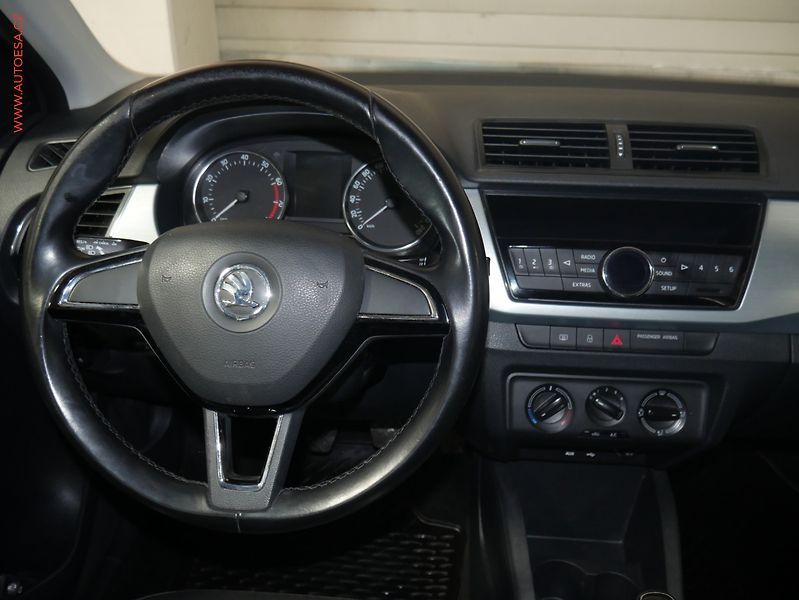 Škoda Fabia (2015) 1.2 TSi, ČR, AC, temp - fotka 13 z 16