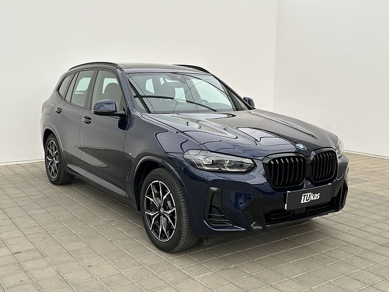 BMW X3 3.0 D 4x4 XDrive - fotka 7 z 32