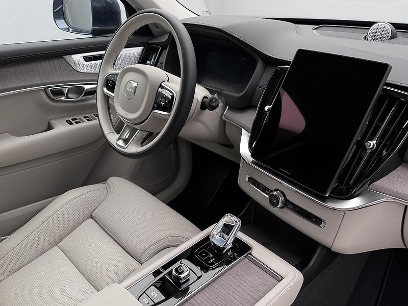 Volvo XC90 (2026) T8 AWD RECHARGE BRIGHT PLUS 7m - fotka 28 z 29