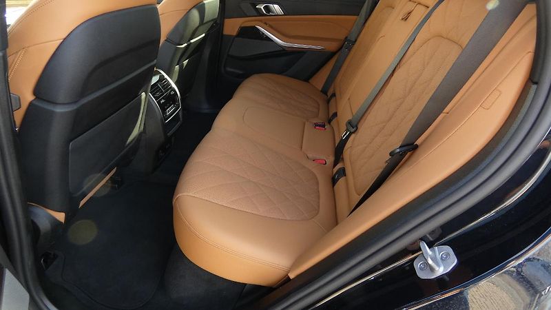 BMW X5 30d xDrive M Sport - fotka 17 z 21