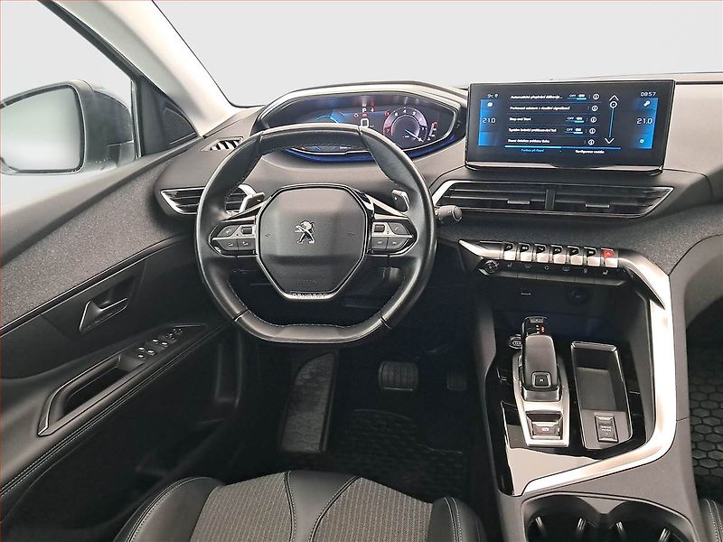 Peugeot 3008 (2023) Allure Pack 1.2 PureTech - fotka 7 z 18