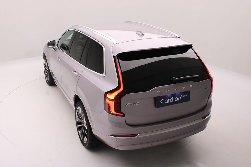 Volvo XC90 (2025) T8 AWD RECHARGE BRIGHT PLUS 7m - fotka 17 z 75