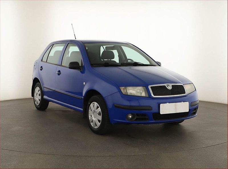 Škoda Fabia (2005) 1.2, po STK, slušný stav - fotka 1 z 12
