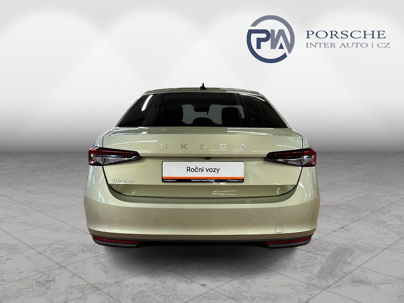 Škoda Superb (2024) 1.5 eTSI DSG Selection, Tažné - fotka 5 z 24