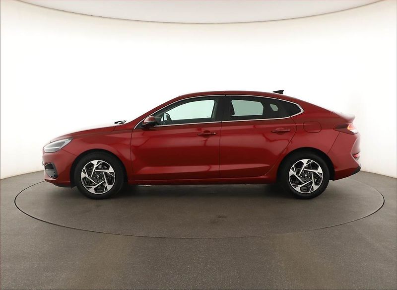 Hyundai i30 (2024) Style 1.0 T-GDI, Serv.kniha - fotka 3 z 16