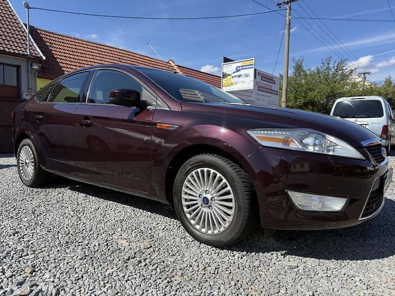 Ford Mondeo 2.0i ALU XENON 1 MAJITEL. - fotka 6 z 12