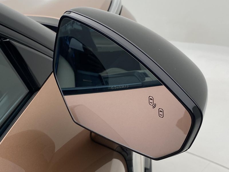 Lynk & Co 08 (2025) MORE PHEV - fotka 67 z 68