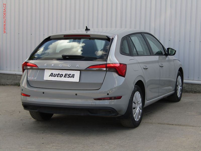 Škoda Scala (2020) 1.0 TSi, ČR, Ambition, DSG - fotka 4 z 18