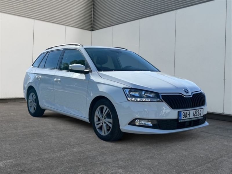 Škoda Fabia 1,0 TSI Ambition - fotka 1 z 11