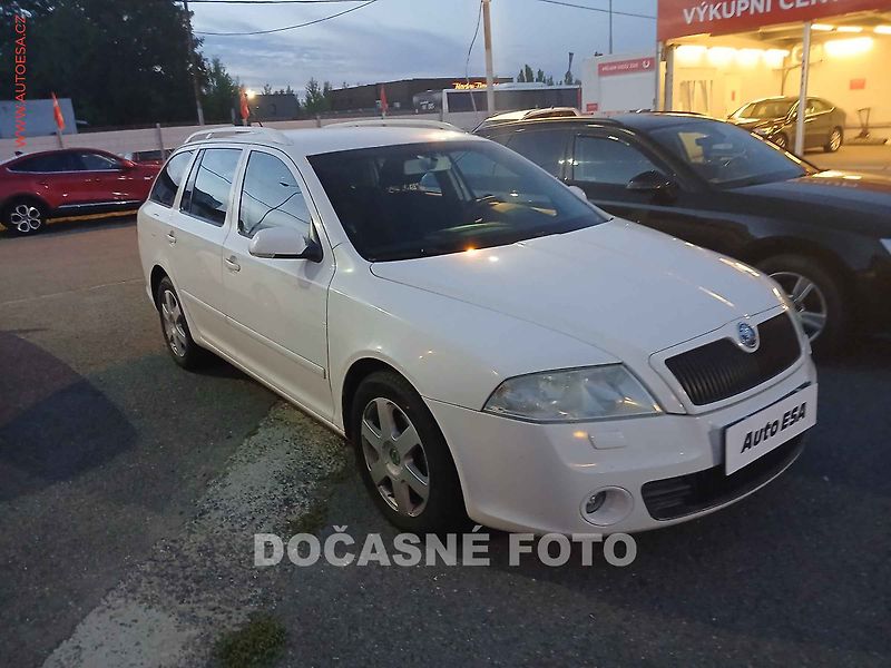 Škoda Octavia (2007) 1.9 TDi, ČR, 4x4, Tažné - fotka 1 z 3