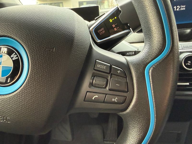 BMW i3 i3S, 120 Ah, Kamera, Panorama - fotka 19 z 28