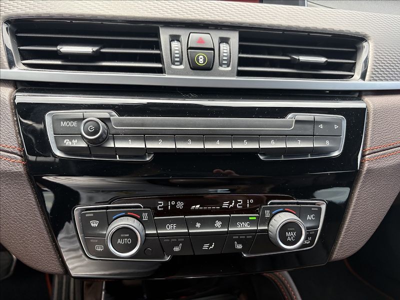 BMW X2 2,0 d Xdrive 140 KW M Edition - fotka 16 z 30
