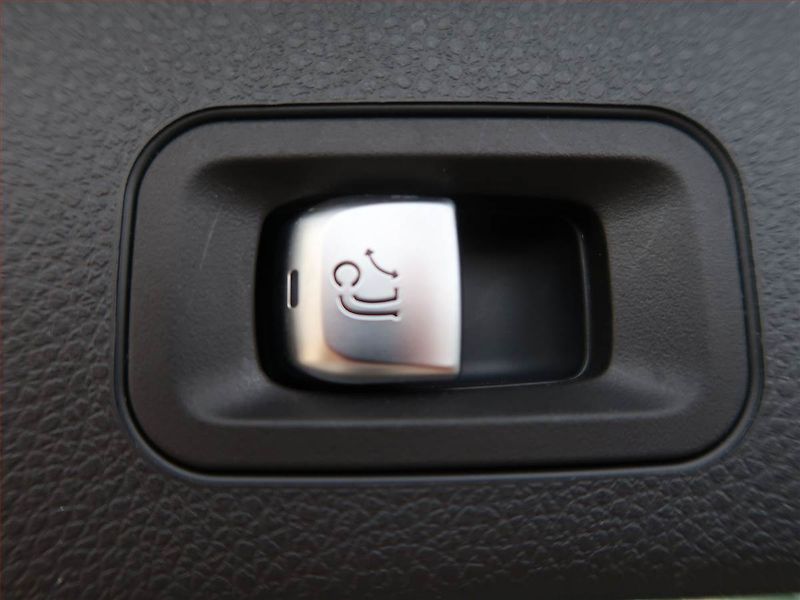 Mercedes-Benz Třídy C (2019) Classic C 220 d, Automat, Navi - fotka 19 z 20
