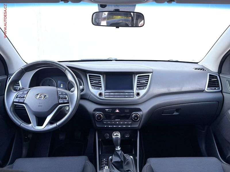 Hyundai Tucson (2015) 1.6GDi - fotka 8 z 16