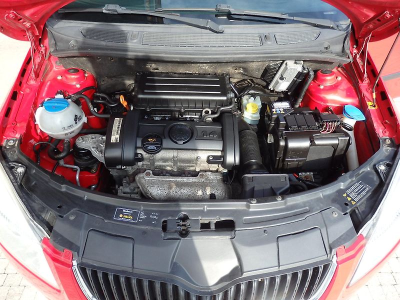 Škoda Fabia 1,4 16V SPORT, DIGI KLIMA, 16´ - fotka 13 z 14