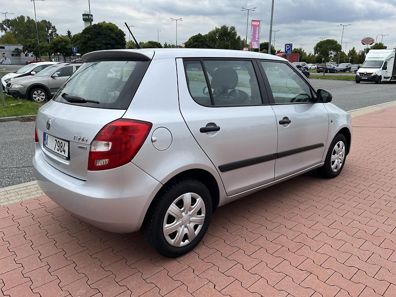 Škoda Fabia 1.2 HTp Special - fotka 5 z 36