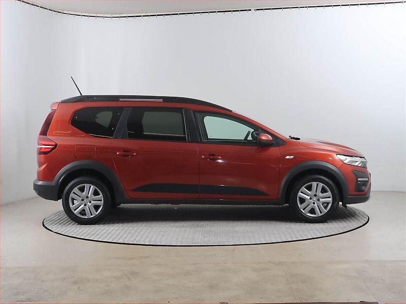 Dacia Jogger (2022) 1.0 TCe, 7 míst, Serv.kniha - fotka 6 z 14